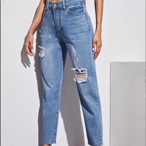 High Raised mom jeans